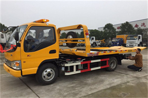 佳木斯哪里有拖车服务